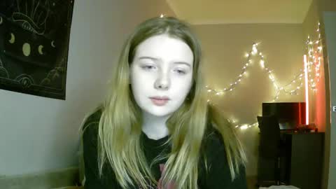 Snapshot of lollylol11 chatting on 23, 1, 2025 Lilly online show from 23, 1, 2025