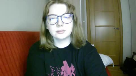 Snapshot of lollylol11 chatting on 3, 2, 2025 Lilly online show from 3, 2, 2025