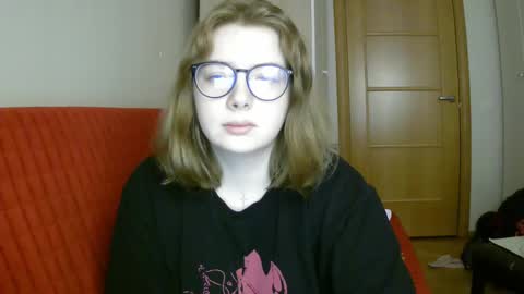 Snapshot of lollylol11 chatting on 3, 2, 2025 Lilly online show from 3, 2, 2025