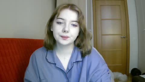 Snapshot of lollylol11 chatting on 4, 2, 2025 Lilly online show from 4, 2, 2025