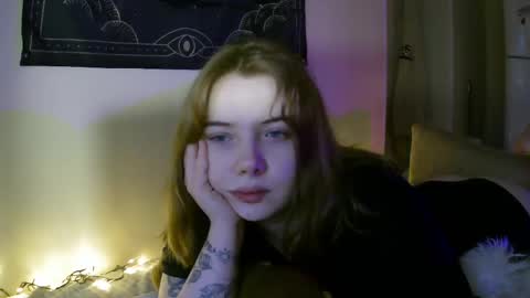 Snapshot of lollylol11 chatting on 11, 2, 2025 Lilly online show from 11, 2, 2025