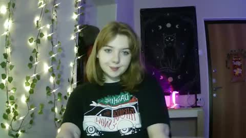 Snapshot of lollylol11 chatting on 19, 2, 2025 Lilly online show from 19, 2, 2025