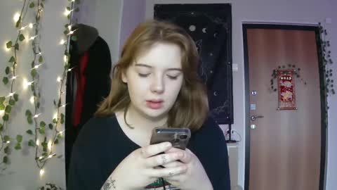 Snapshot of lollylol11 chatting on 20, 2, 2025 Lilly online show from 20, 2, 2025