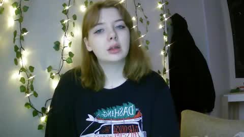 Snapshot of lollylol11 chatting on 24, 2, 2025 Lilly online show from 24, 2, 2025