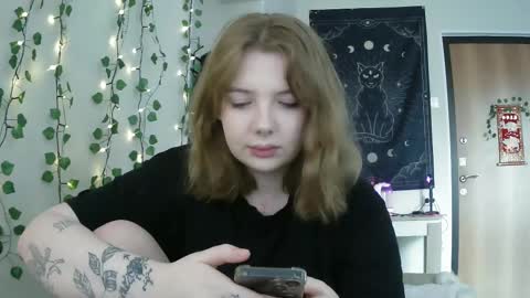 Snapshot of lollylol11 chatting on 26, 2, 2025 Lilly online show from 26, 2, 2025