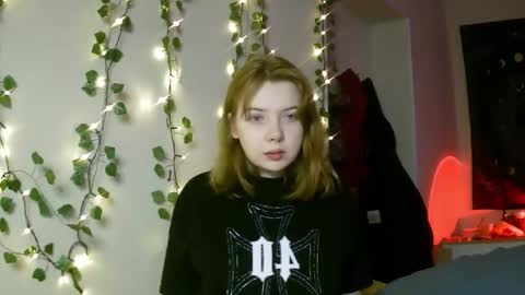 Snapshot of lollylol11 chatting on 11, 3, 2025 Lilly online show from 11, 3, 2025