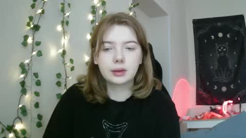 Snapshot of lollylol11 chatting on 12, 3, 2025 Lilly online show from 12, 3, 2025