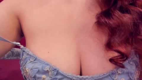 Snapshot of lolomercier chatting on 23, 11, 2025 LoloMercier online show from 23, 11, 2025