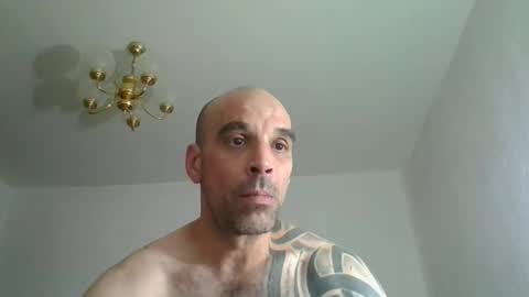 Snapshot of lolotatto chatting on 7, 6, 2026 lolotatto online show from 7, 6, 2026