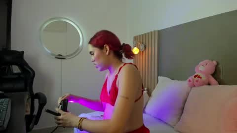 Snapshot of loly_berry chatting on 7, 5, 2026 L O L Y online show from 7, 5, 2026