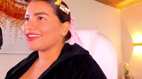 Snapshot of loly_marce chatting on 6, 3, 2025 loly_marce online show from 6, 3, 2025