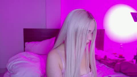 Snapshot of lolykari chatting on 25, 5, 2026 Kari online show from 25, 5, 2026