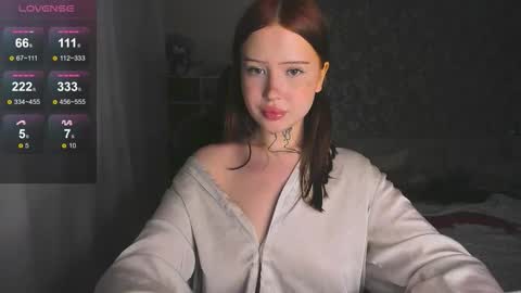 Snapshot of lonalye chatting on 13, 11, 2025 lona online show from 13, 11, 2025