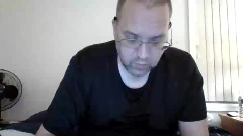 Lonely Man online show from 5, 6, 2026