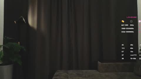 Snapshot of loney__tunes chatting on 14, 9, 2025 Shy EvaStreams are everyday 9 AM - 3 PM GMT 3 online show from 14, 9, 2025