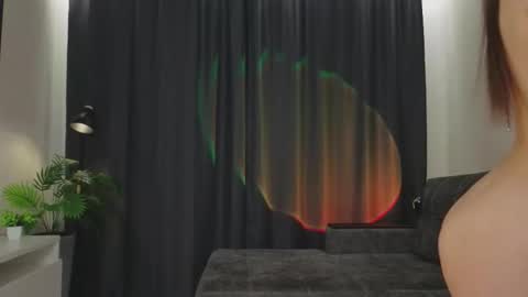 Snapshot of loney__tunes chatting on 21, 9, 2025 Shy EvaStreams are everyday 9 AM - 3 PM GMT 3 online show from 21, 9, 2025