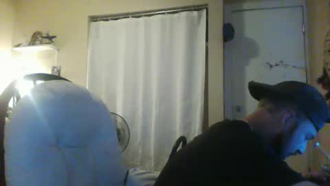 Snapshot of longblondenothard chatting on 27, 11, 2025 longblondenothard online show from 27, 11, 2025