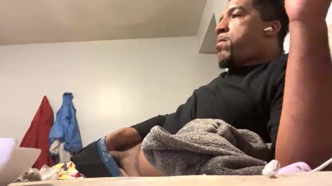 Snapshot of longmeat901 chatting on 27, 11, 2025 longmeat901 online show from 27, 11, 2025