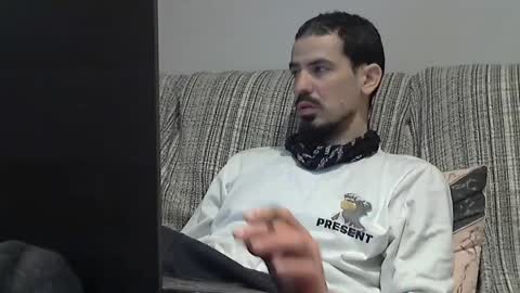 Snapshot of longnight5 chatting on 31, 1, 2025 Alejandro Rulitos Twitter longnight55 Intagram 5longnight5 online show from 31, 1, 2025