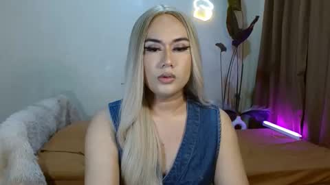 Snapshot of longoria_crawford chatting on 12, 9, 2025 My Lover Dadddy roberto online show from 12, 9, 2025