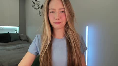 Snapshot of longoriaeva chatting on 17, 1, 2025 Eva online show from 17, 1, 2025