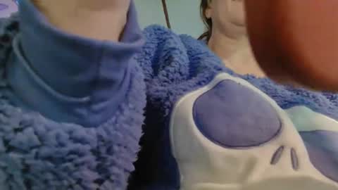 Londoncashmere69  online show from 17, 2, 2025