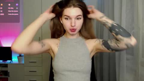 Snapshot of lookluna chatting on 15, 12, 2025 Luna online show from 15, 12, 2025