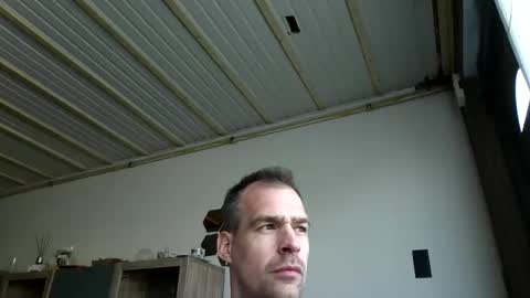 loonelyy online show from 27, 4, 2026