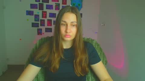 Lora online show from 18, 3, 2026