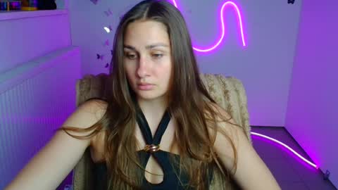 Snapshot of lora_kisses chatting on 25, 6, 2026 Lora online show from 25, 6, 2026