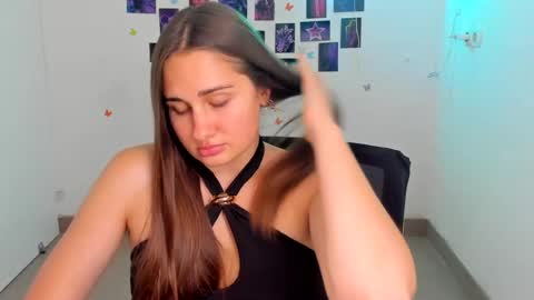Snapshot of lora_kisses chatting on 20, 7, 2026 Lora online show from 20, 7, 2026