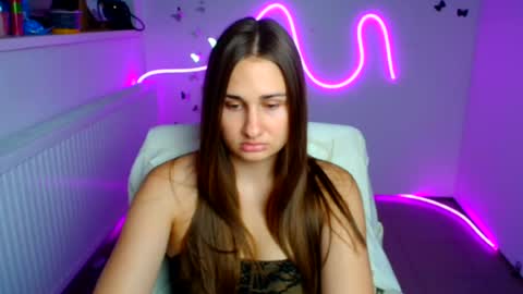 Snapshot of lora_kisses chatting on 21, 7, 2026 Lora online show from 21, 7, 2026