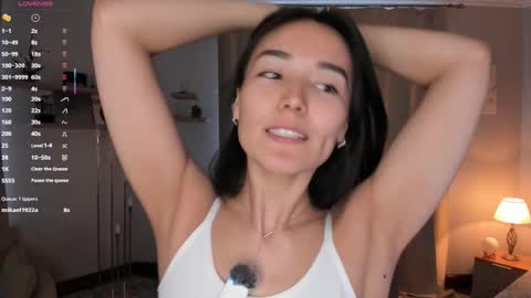 Lora control 2 min for every new Fan Club subscriber online show from 14, 1, 2026