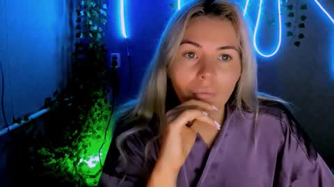 Lora online show from 10, 9, 2025