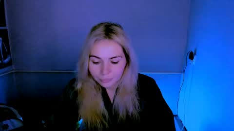 Lora online show from 20, 4, 2026