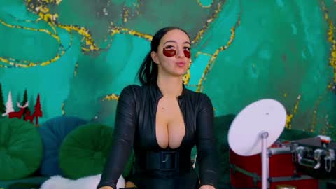 Miss online show from 23, 12, 2024