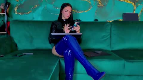 Miss online show from 23, 1, 2025