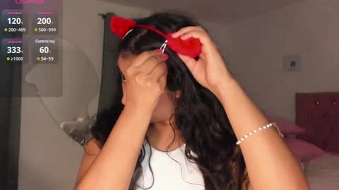 lore_rey online show from 3, 2, 2025