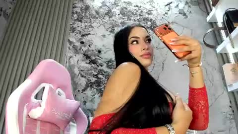 Snapshot of loren_baker chatting on 20, 7, 2026 Doll Queen online show from 20, 7, 2026