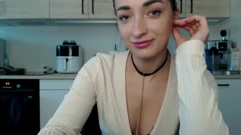 Snapshot of lorenneinspiring chatting on 12, 9, 2025 LorenneInspiring online show from 12, 9, 2025