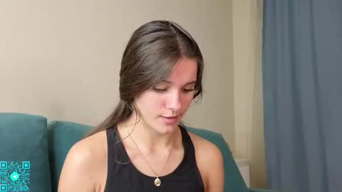 Chloe for Fan BlackHole online show from 19, 9, 2025