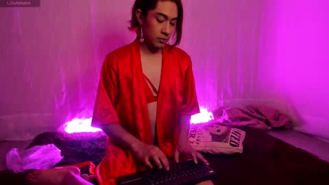 Snapshot of lorettmatthew chatting on 5, 3, 2025 LorettMatthew online show from 5, 3, 2025