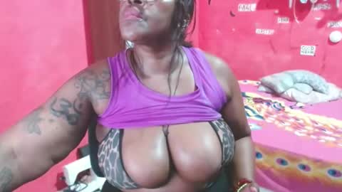 loretybighot online show from 22, 11, 2025