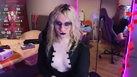 Snapshot of lori_myaf chatting on 29, 10, 2025 Lori ----------------------------------- online show from 29, 10, 2025