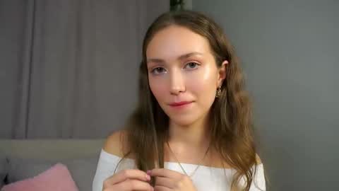 Snapshot of loriamarzinske chatting on 11, 9, 2025 Naomi online show from 11, 9, 2025