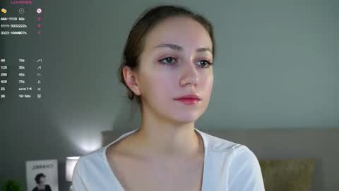 Snapshot of loriamarzinske chatting on 3, 12, 2025 Naomi online show from 3, 12, 2025