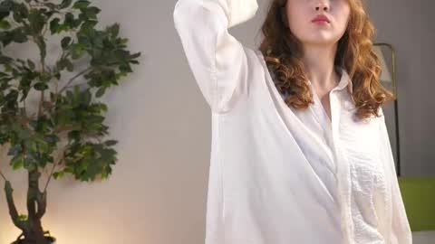 Snapshot of loritakufeldt chatting on 3, 12, 2025 Lina online show from 3, 12, 2025