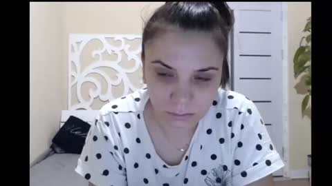 Snapshot of lorragrey chatting on 5, 1, 2025 LorraGrey online show from 5, 1, 2025