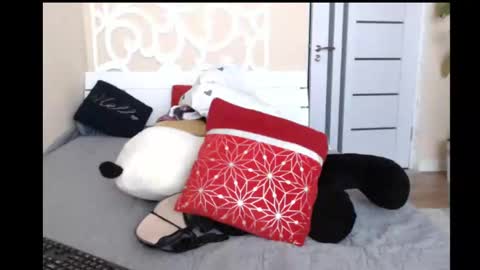 Snapshot of lorragrey chatting on 5, 1, 2025 LorraGrey online show from 5, 1, 2025