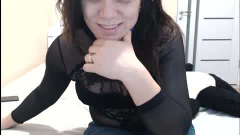 Snapshot of lorragrey chatting on 3, 2, 2025 LorraGrey online show from 3, 2, 2025